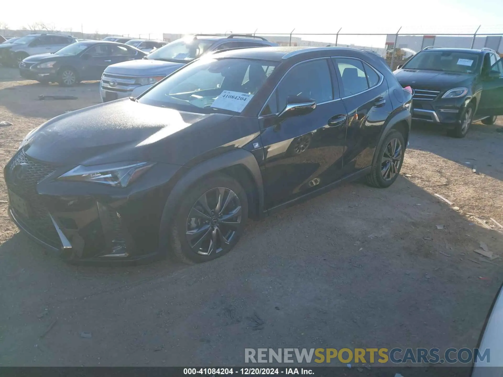 2 fotografías del automóvil dañado JTHY3JBH8K2005312 LEXUS UX 200 2019