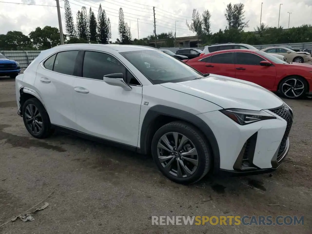 4 fotografías del automóvil dañado JTHY3JBH8K2005424 LEXUS UX 200 2019