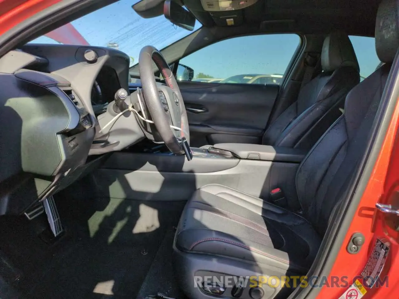 7 fotografías del automóvil dañado JTHY3JBH8K2006508 LEXUS UX 200 2019