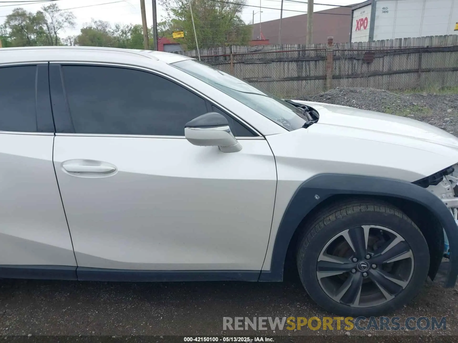 13 fotografías del automóvil dañado JTHY3JBH8K2014561 LEXUS UX 200 2019