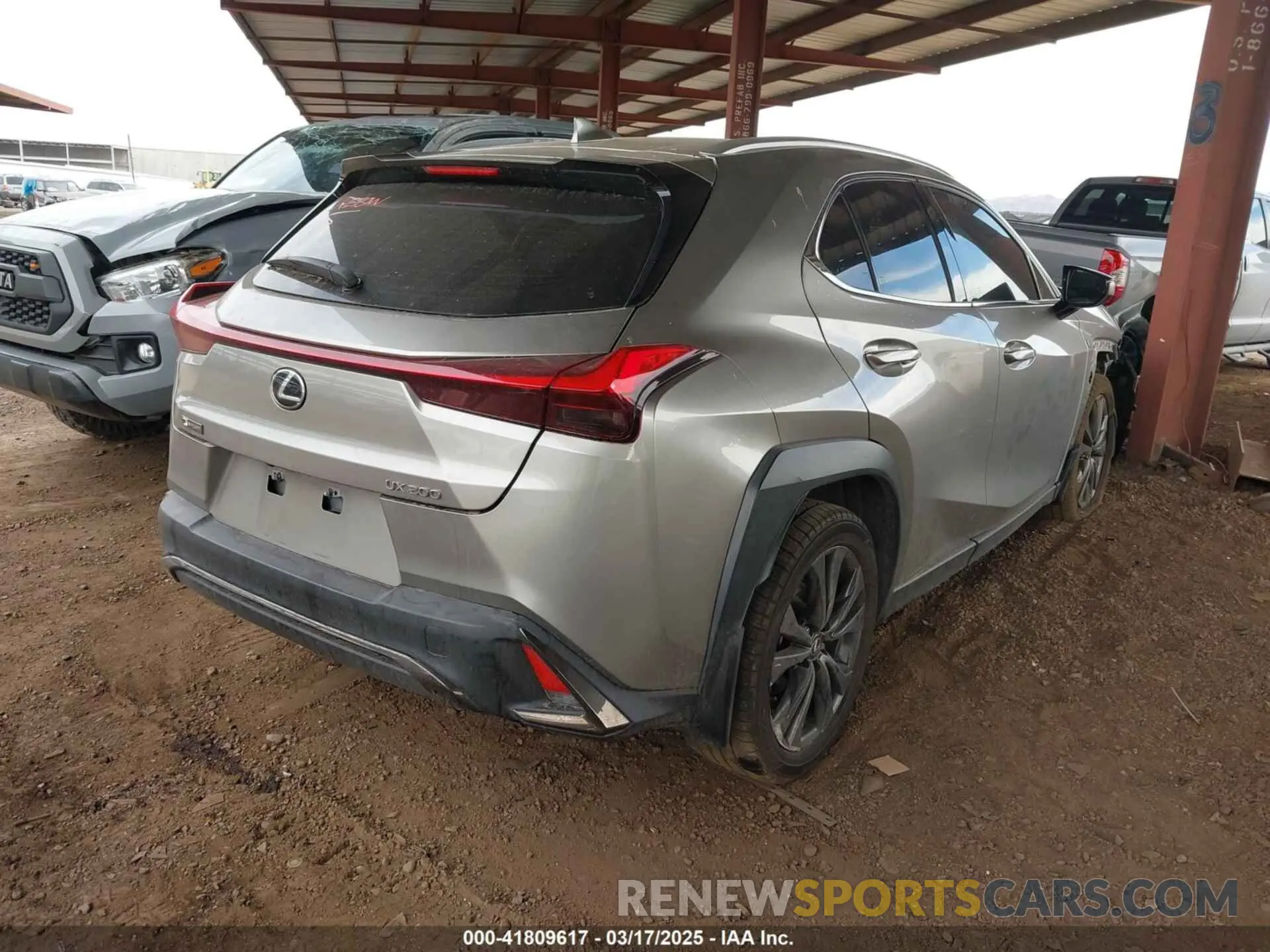 4 fotografías del automóvil dañado JTHY3JBH8K2014690 LEXUS UX 200 2019