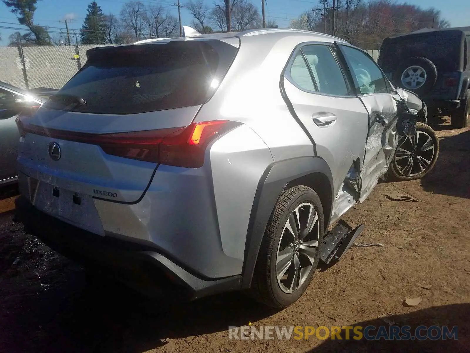 4 fotografías del automóvil dañado JTHY3JBH9K2001754 LEXUS UX 200 2019