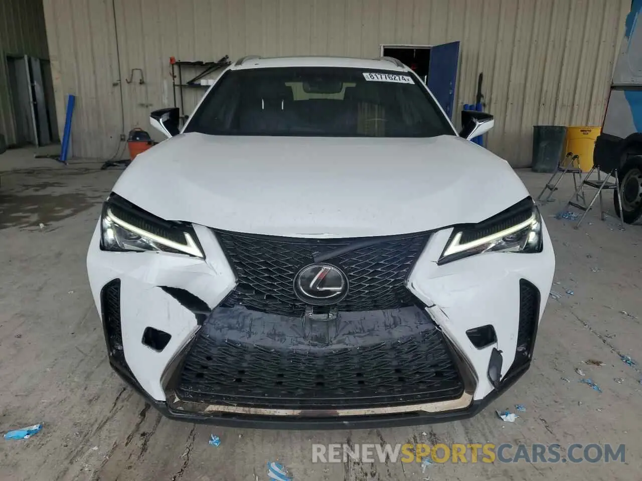 5 fotografías del automóvil dañado JTHY3JBH9K2004508 LEXUS UX 200 2019