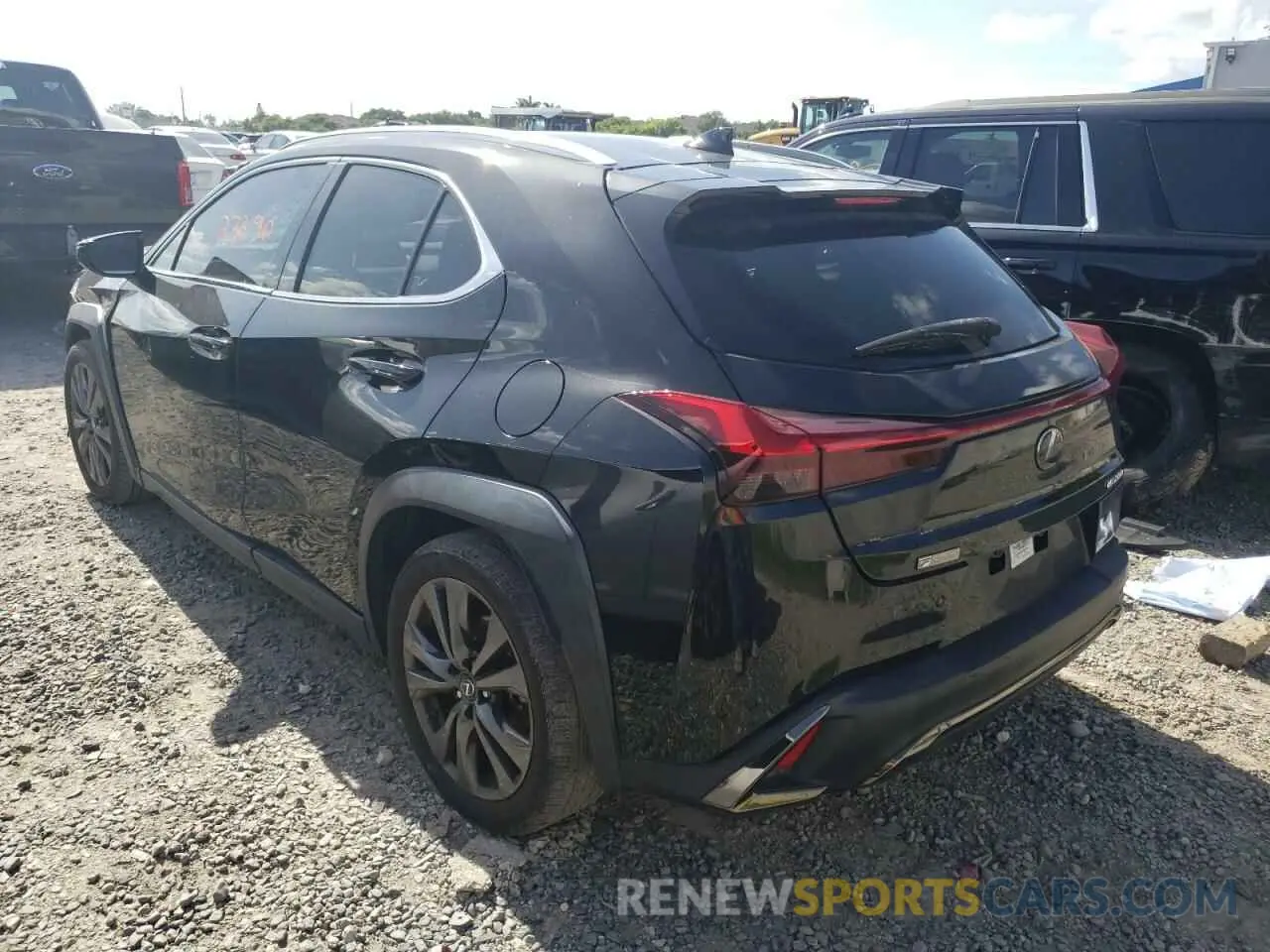 3 fotografías del automóvil dañado JTHY3JBH9K2006758 LEXUS UX 200 2019