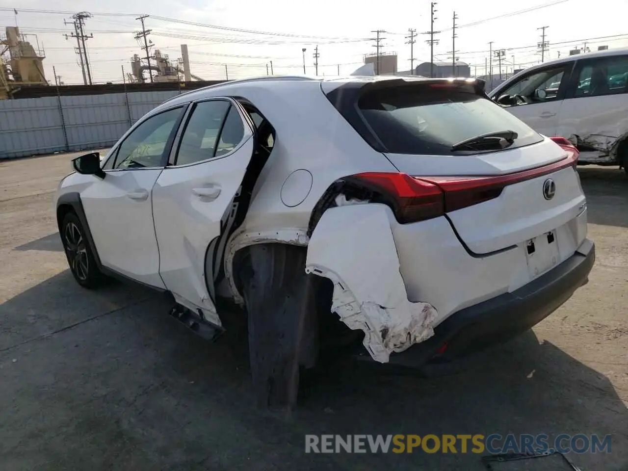 3 fotografías del automóvil dañado JTHY3JBH9K2013659 LEXUS UX 200 2019