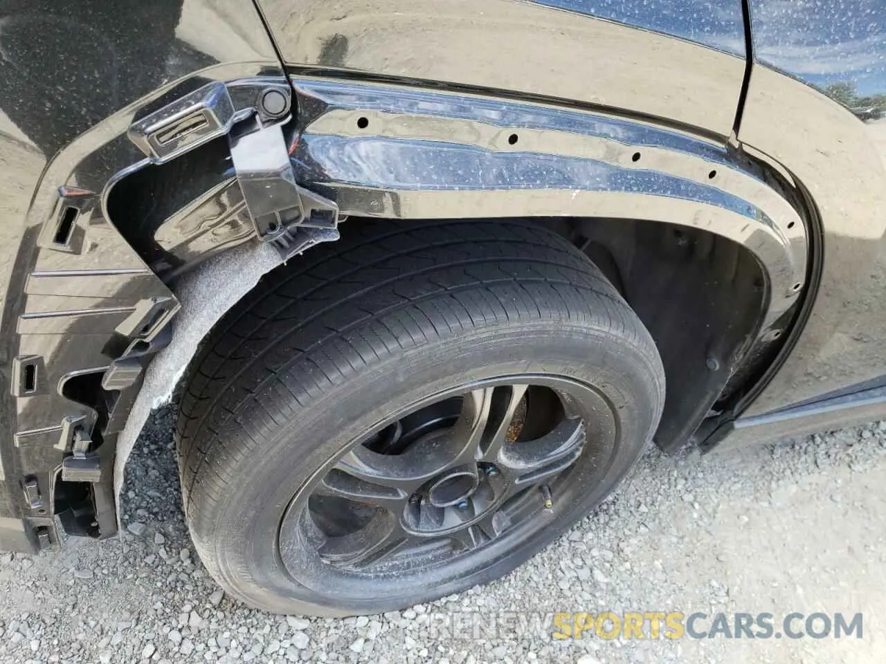 9 fotografías del automóvil dañado JTHY3JBHXK2006509 LEXUS UX 200 2019