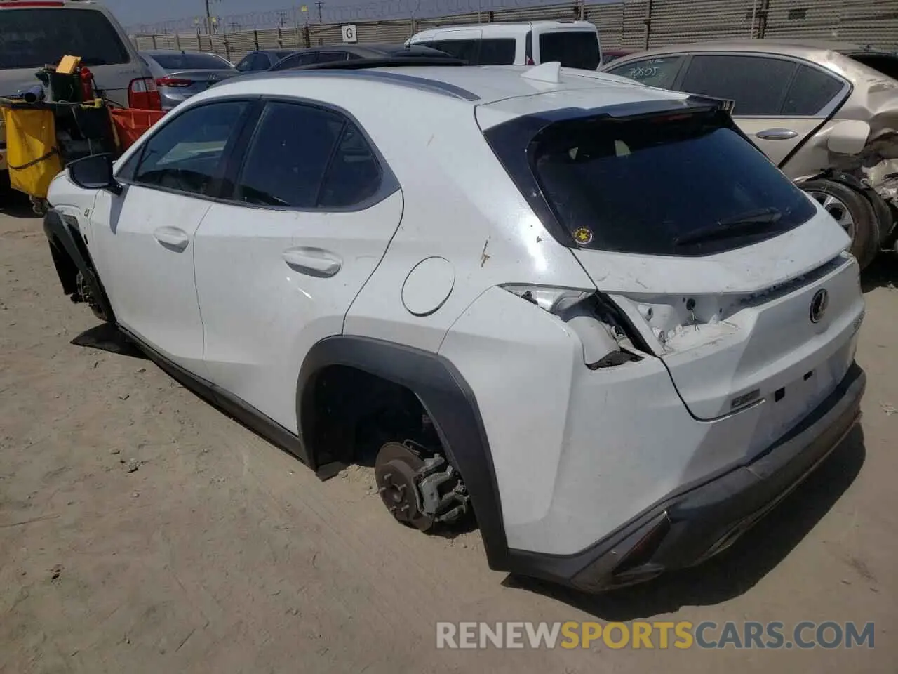 3 fotografías del automóvil dañado JTHY3JBHXK2007255 LEXUS UX 200 2019