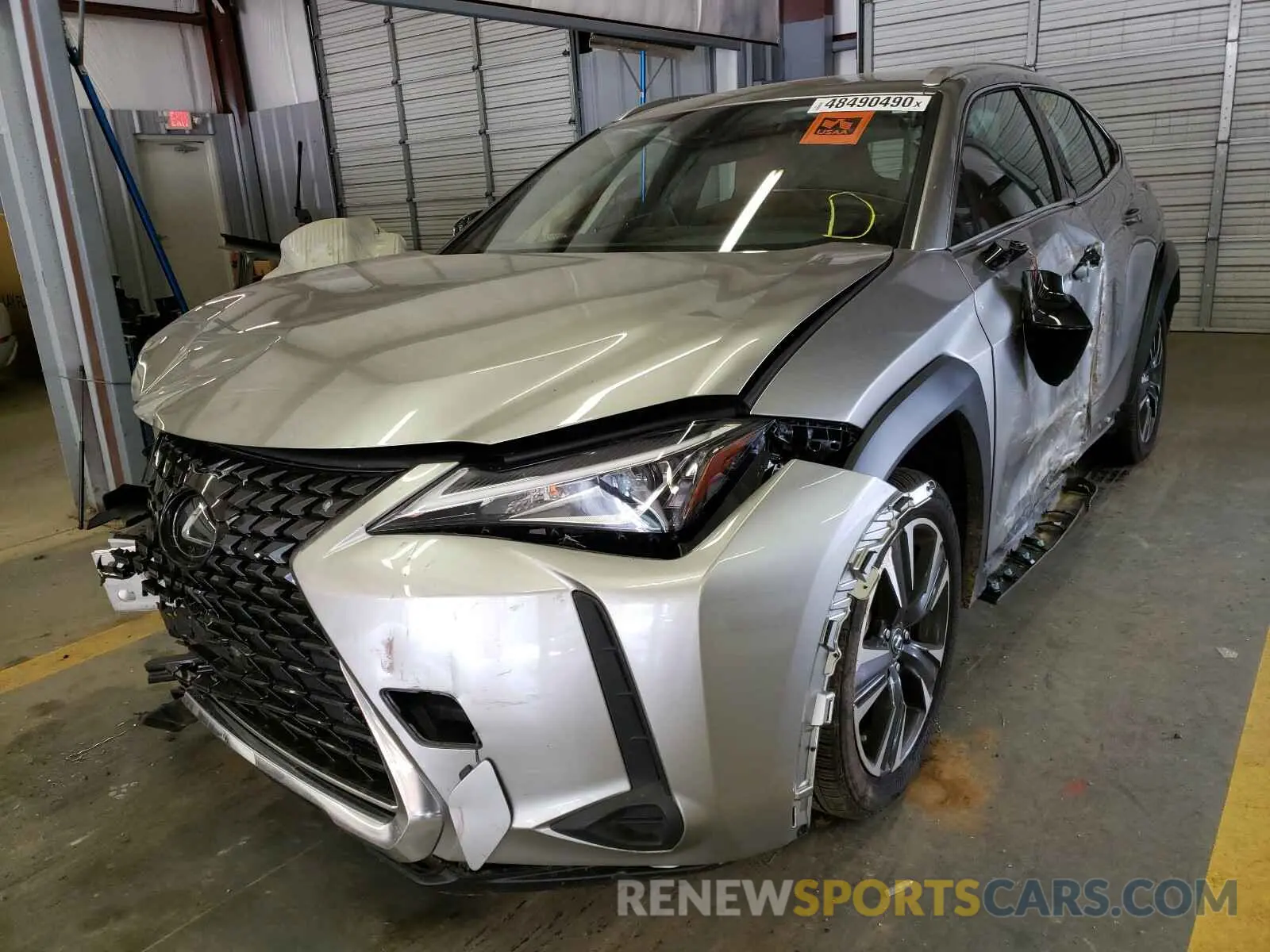 2 fotografías del automóvil dañado JTHY3JBHXK2013654 LEXUS UX 200 2019