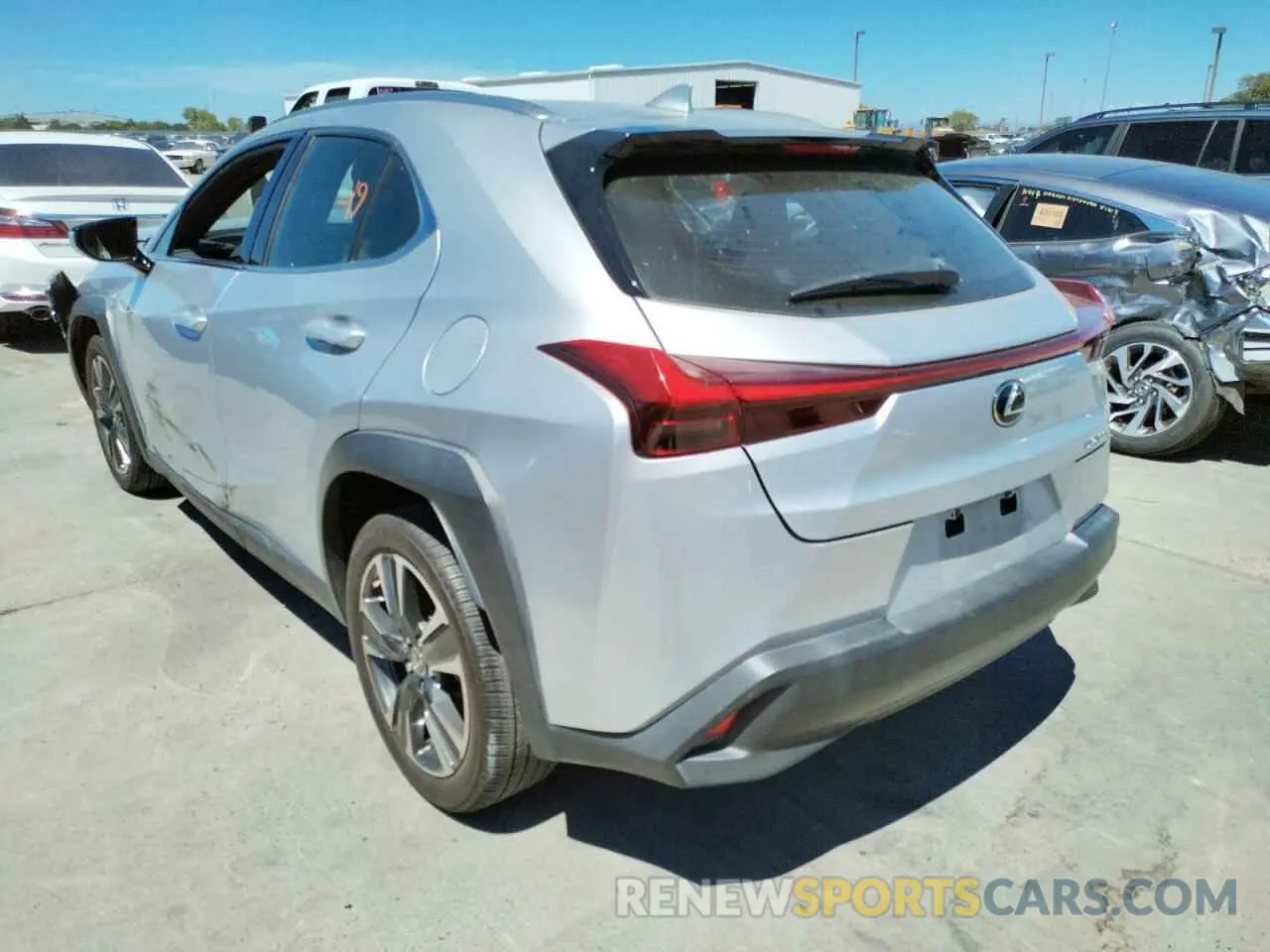 3 fotografías del automóvil dañado JTHY3JBHXK2015534 LEXUS UX 200 2019