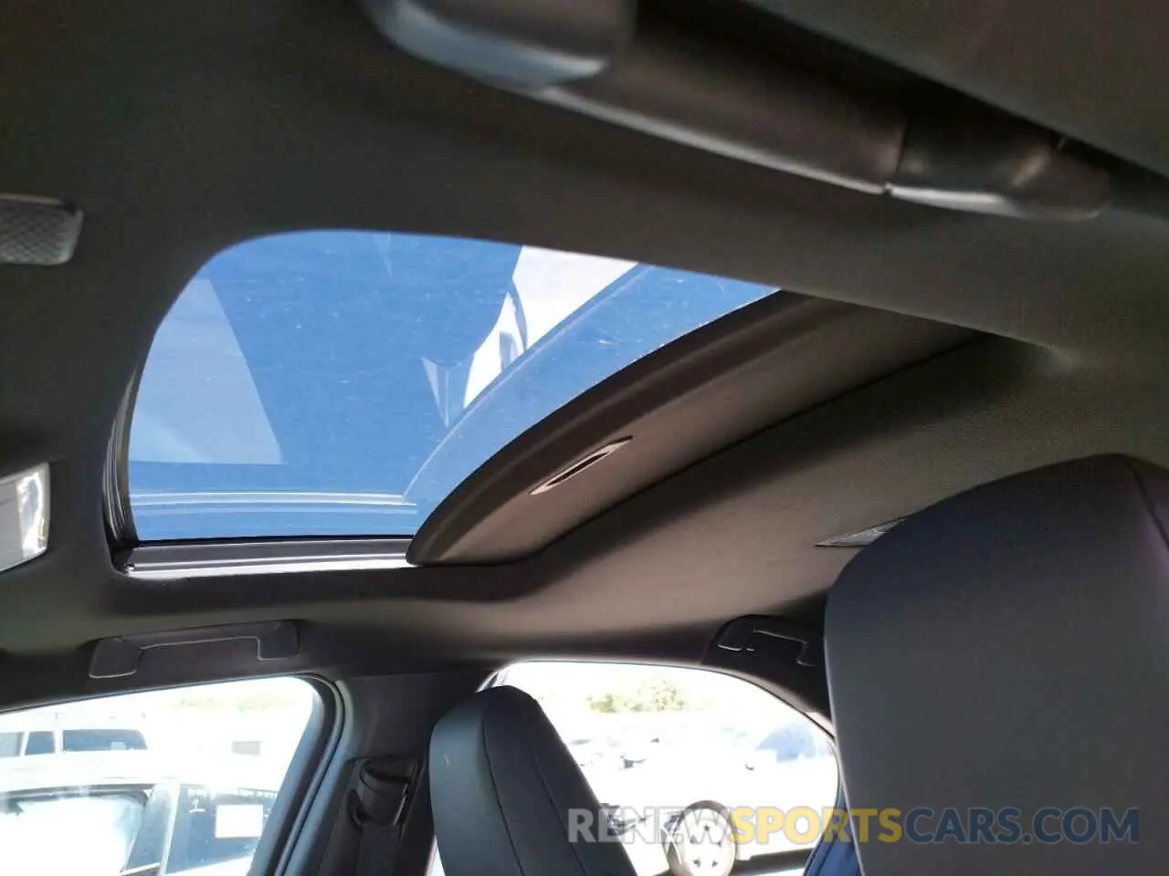 9 fotografías del automóvil dañado JTHY3JBHXK2015534 LEXUS UX 200 2019