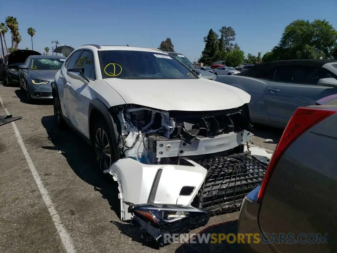 1 fotografías del automóvil dañado JTHY3JBHXK2017980 LEXUS UX 200 2019
