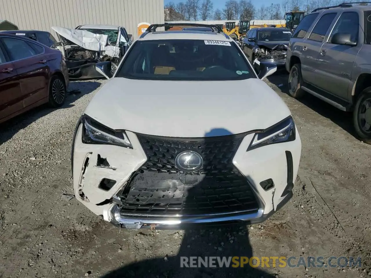 5 fotografías del automóvil dañado JTHP3JBH3L2025111 LEXUS UX 200 2020