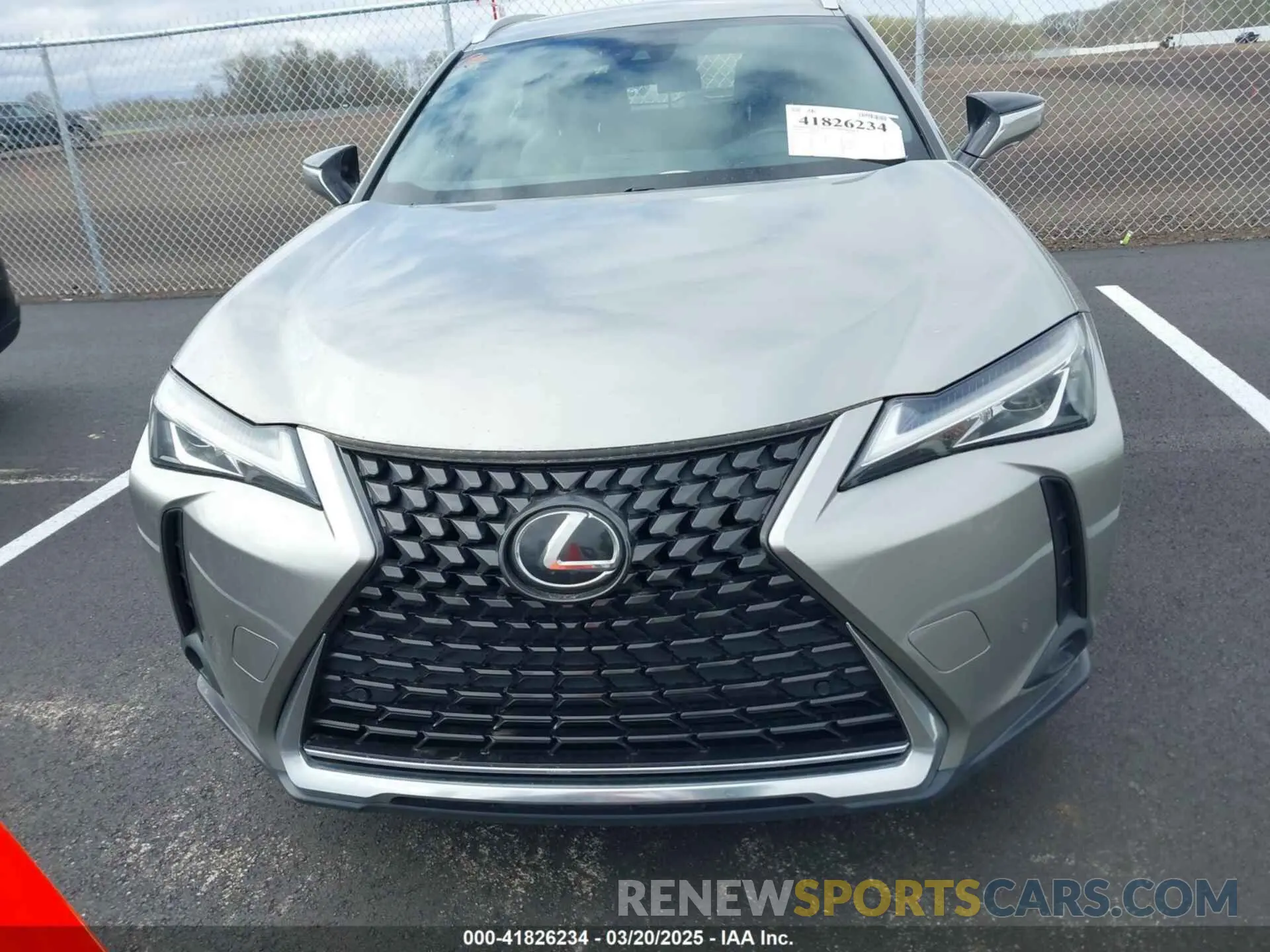 12 fotografías del automóvil dañado JTHP3JBH5L2024624 LEXUS UX 200 2020