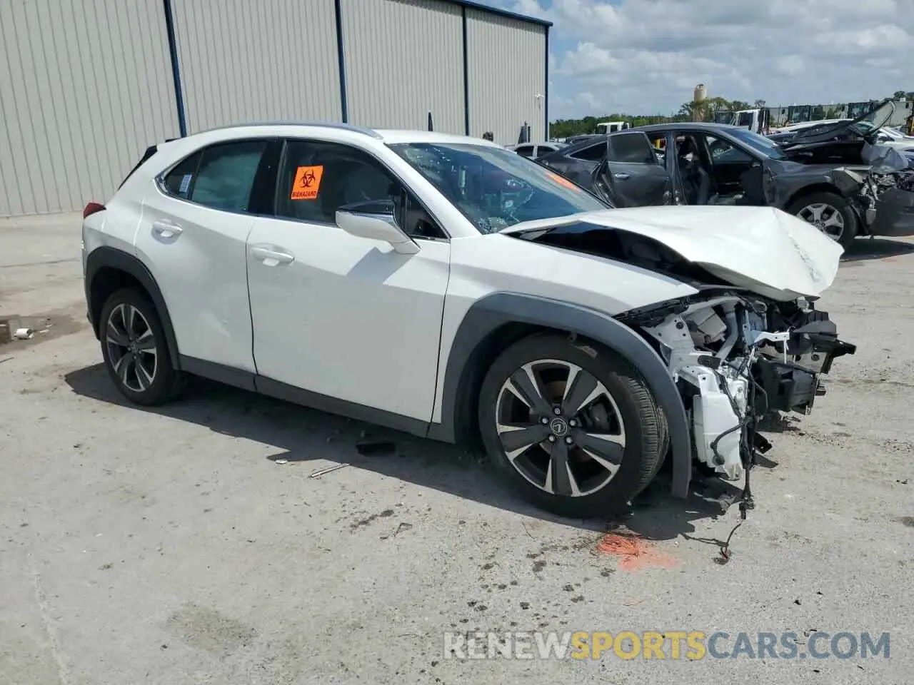 4 fotografías del automóvil dañado JTHP3JBH9L2029521 LEXUS UX 200 2020