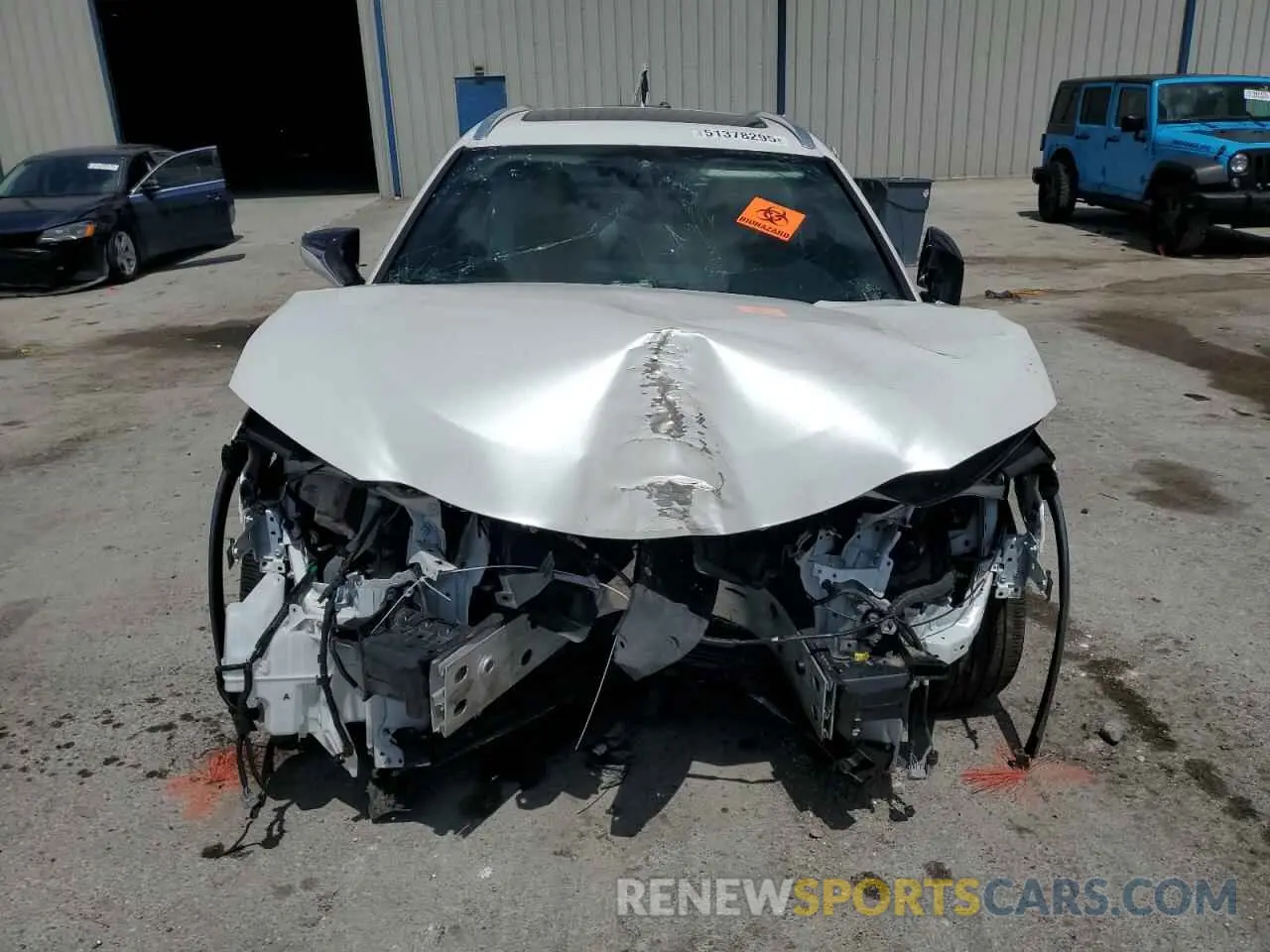 5 fotografías del automóvil dañado JTHP3JBH9L2029521 LEXUS UX 200 2020