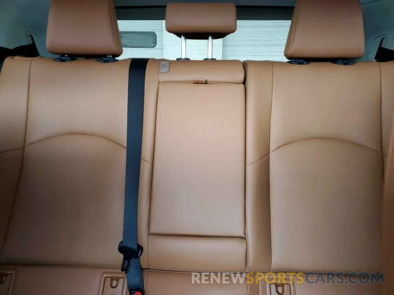 10 fotografías del automóvil dañado JTHP3JBHXL2026160 LEXUS UX 200 2020
