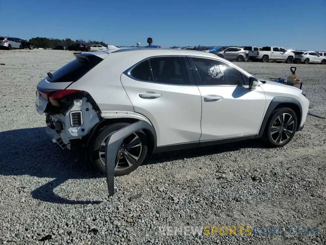 3 fotografías del automóvil dañado JTHX3JBH1L2022417 LEXUS UX 200 2020