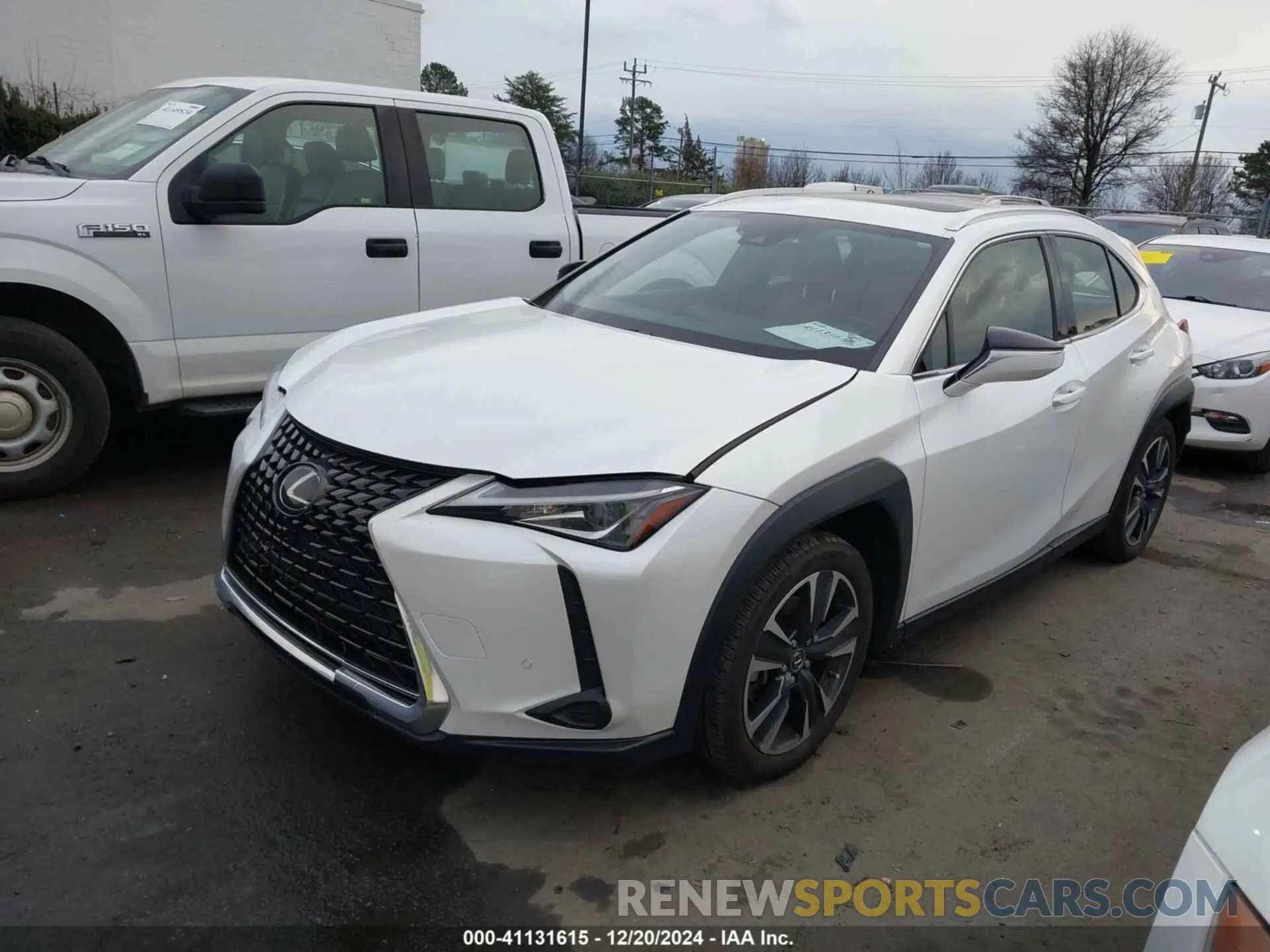 2 fotografías del automóvil dañado JTHX3JBH1L2030114 LEXUS UX 200 2020
