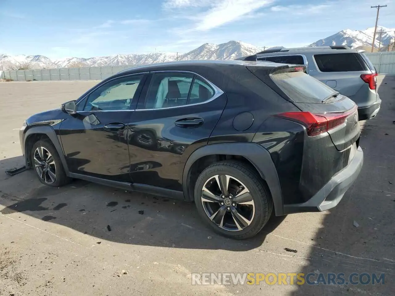 2 fotografías del automóvil dañado JTHX3JBH7L2031607 LEXUS UX 200 2020