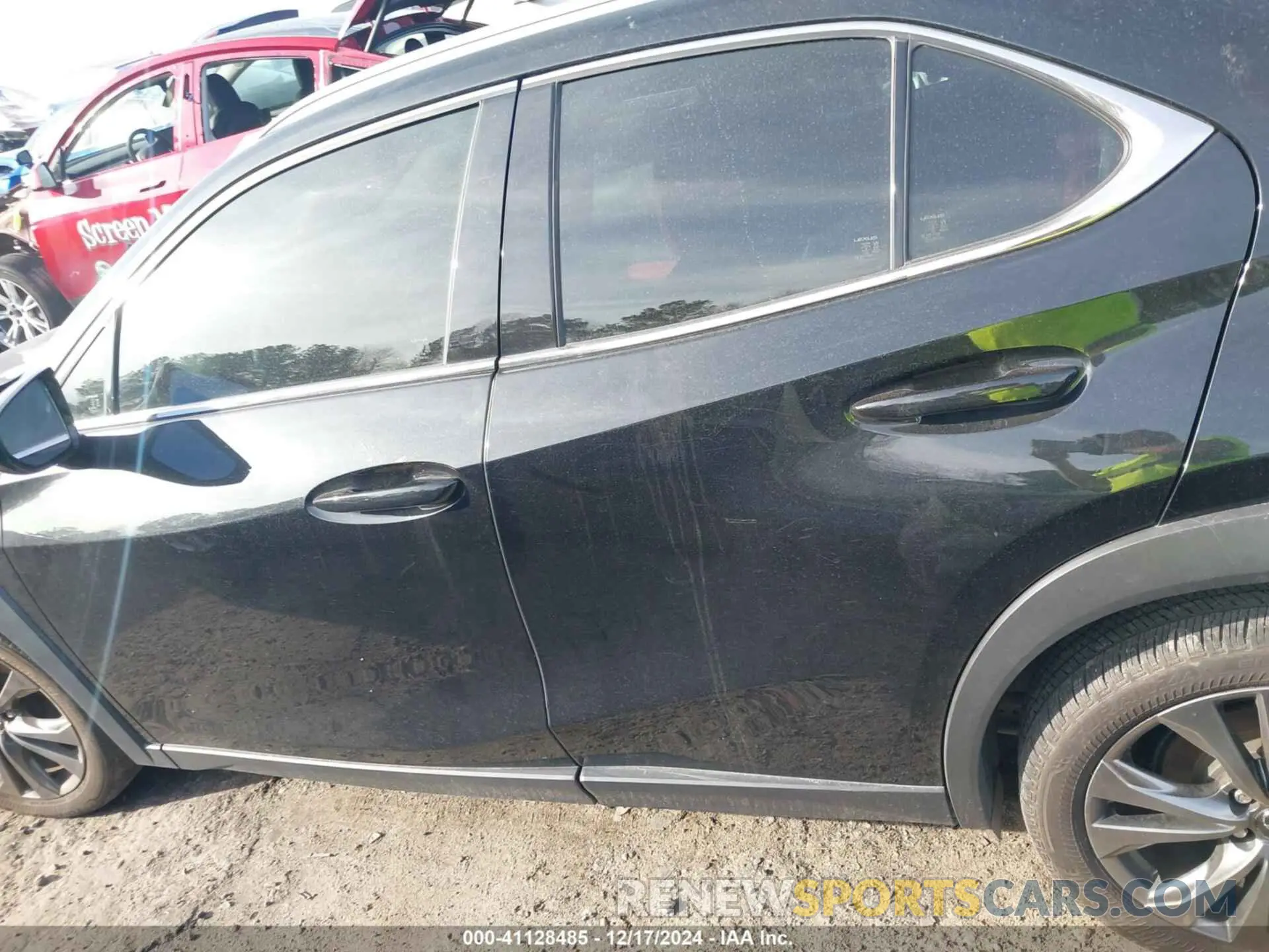 14 fotografías del automóvil dañado JTHE3JBH1M2042126 LEXUS UX 200 2021