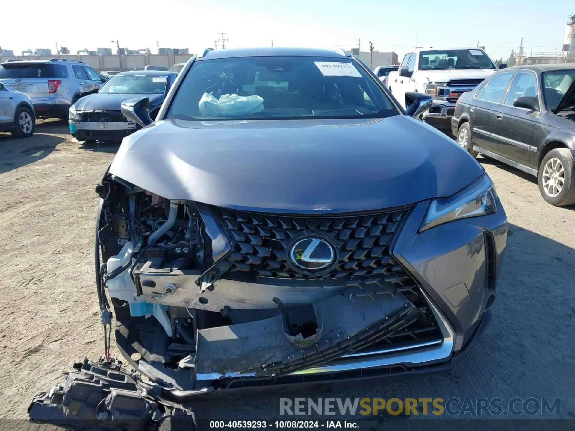 12 fotografías del automóvil dañado JTHX3JBH2M2042130 LEXUS UX 200 2021