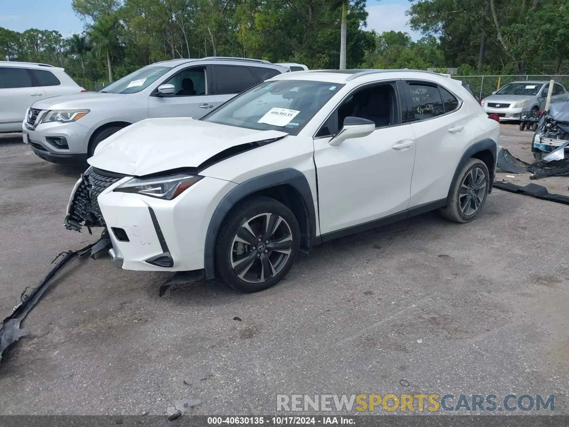 2 fotografías del automóvil dañado JTHX3JBH3M2040385 LEXUS UX 200 2021
