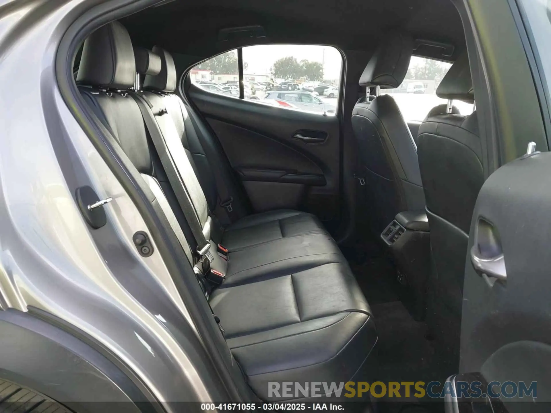 8 fotografías del automóvil dañado JTHX3JBH4M2043263 LEXUS UX 200 2021