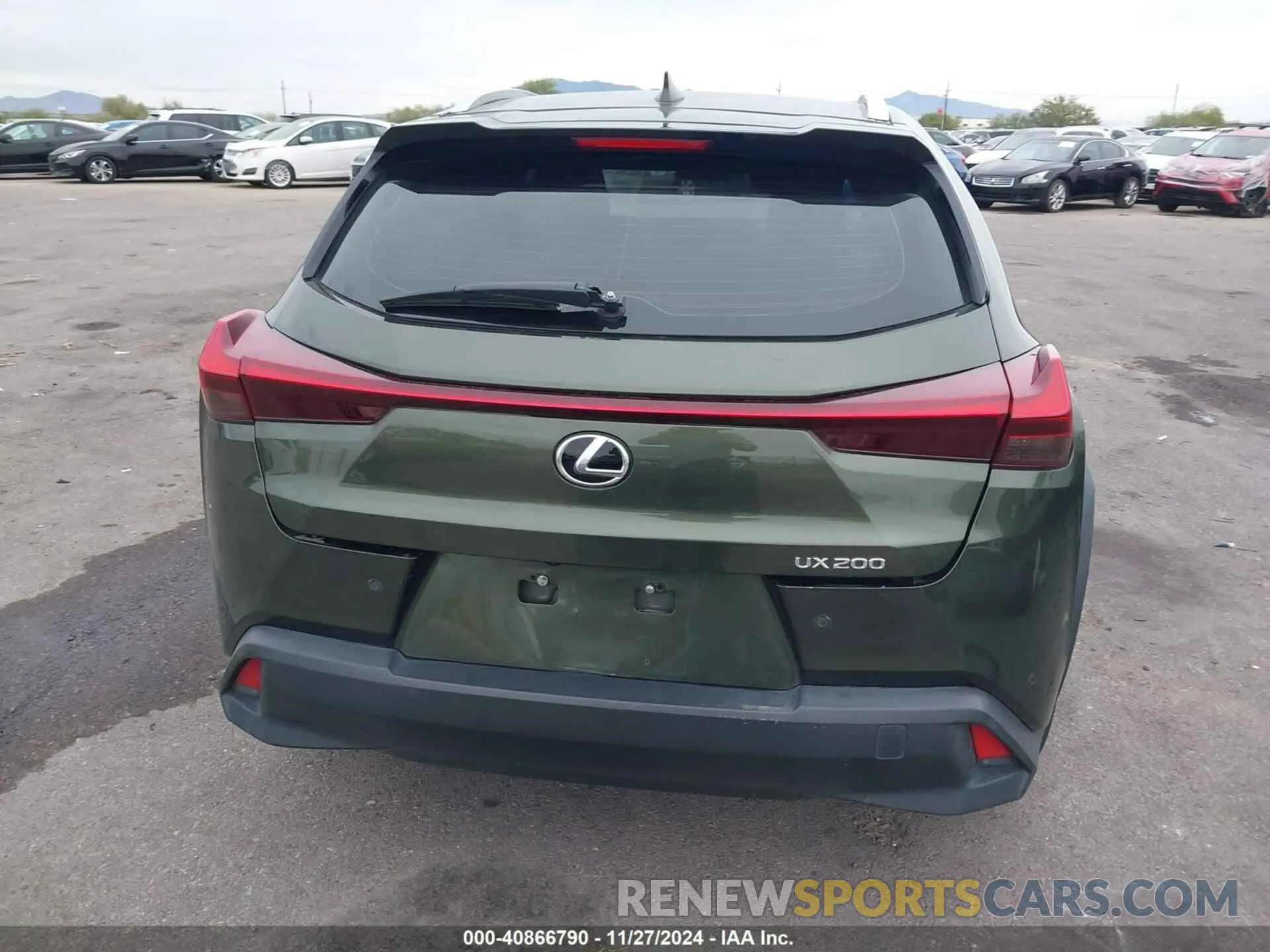 16 fotografías del automóvil dañado JTHX3JBH6M2035651 LEXUS UX 200 2021