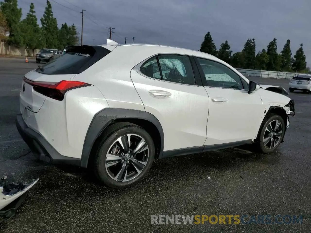 3 fotografías del automóvil dañado JTHX3JBH7M2039515 LEXUS UX 200 2021