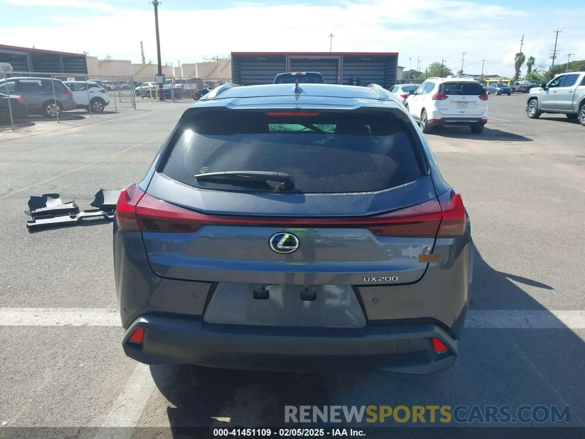 16 fotografías del automóvil dañado JTHL3JBH0N2046676 LEXUS UX 200 2022