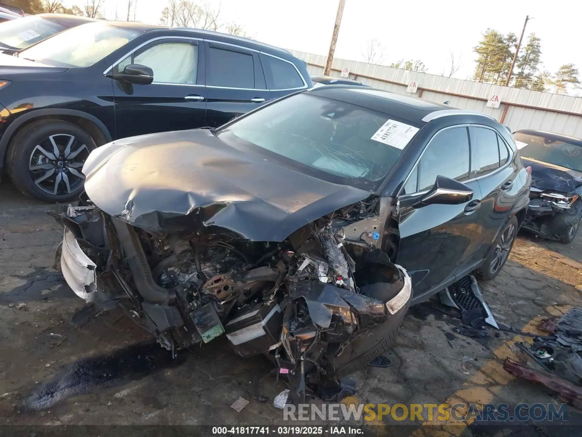 2 fotografías del automóvil dañado JTHP3JBH6N2048515 LEXUS UX 200 2022