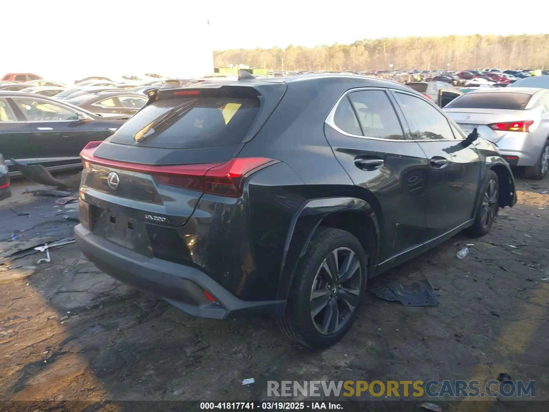 4 fotografías del automóvil dañado JTHP3JBH6N2048515 LEXUS UX 200 2022