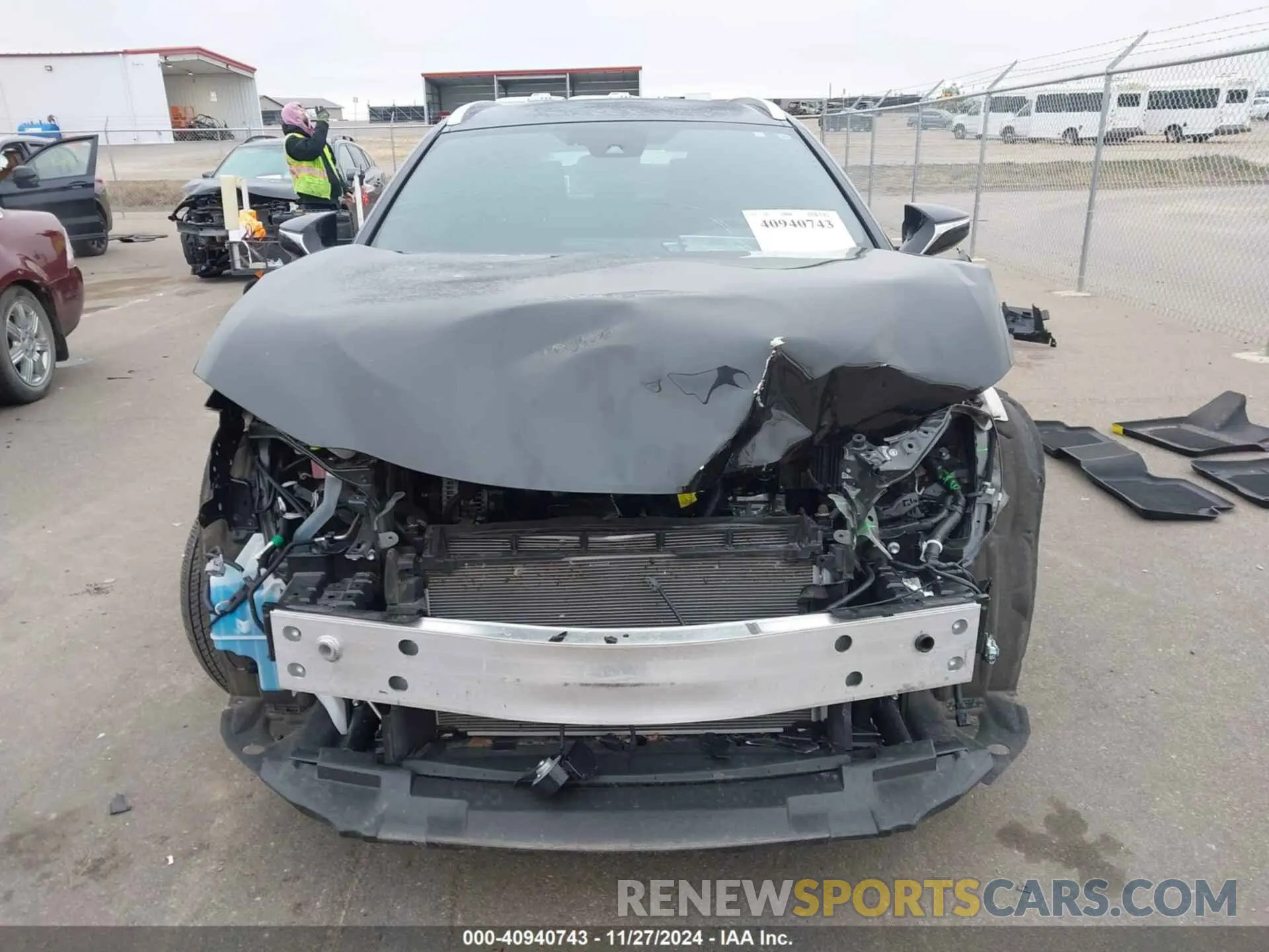 13 fotografías del automóvil dañado JTHX3JBH3N2056023 LEXUS UX 200 2022