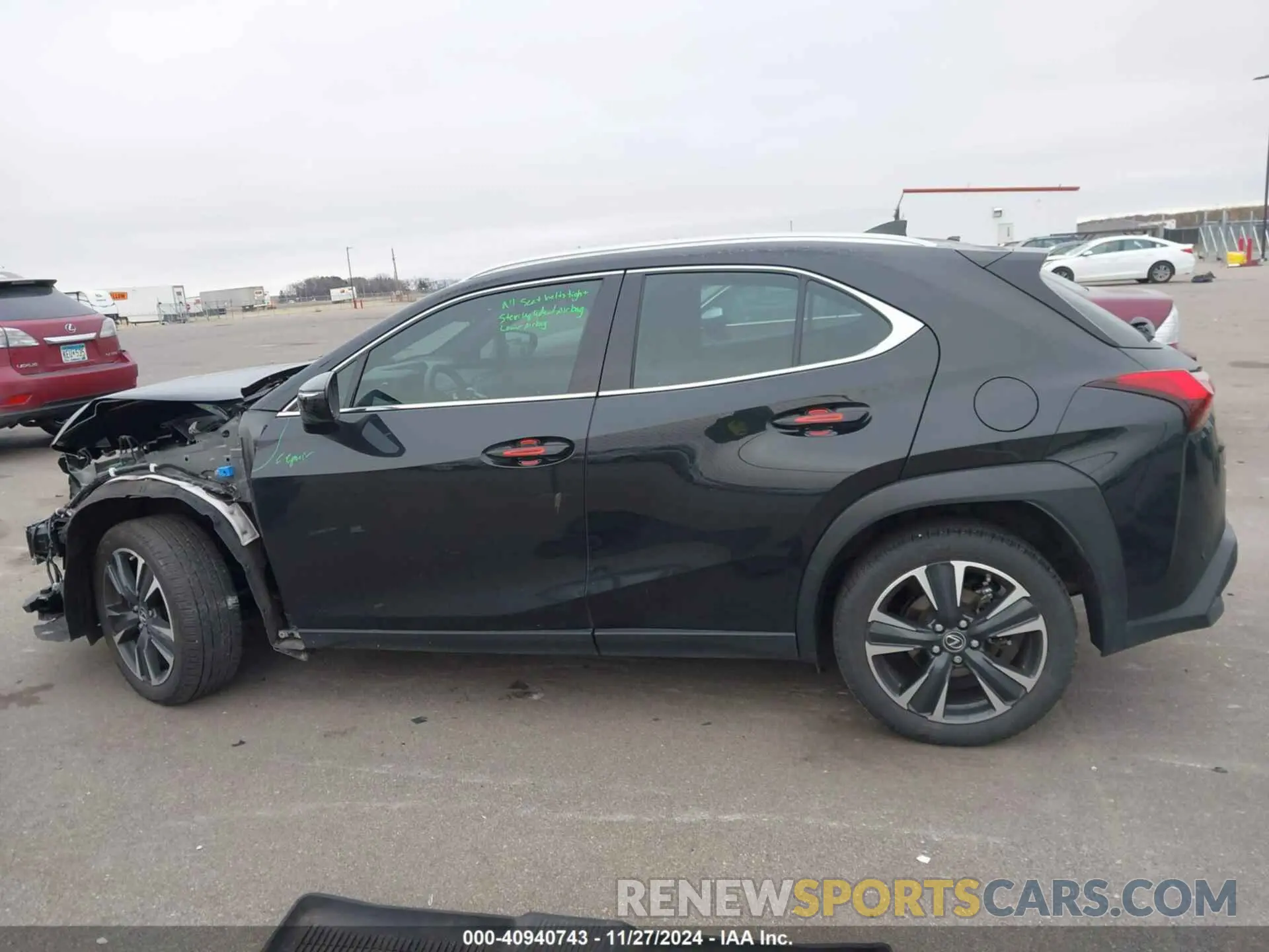 15 fotografías del automóvil dañado JTHX3JBH3N2056023 LEXUS UX 200 2022