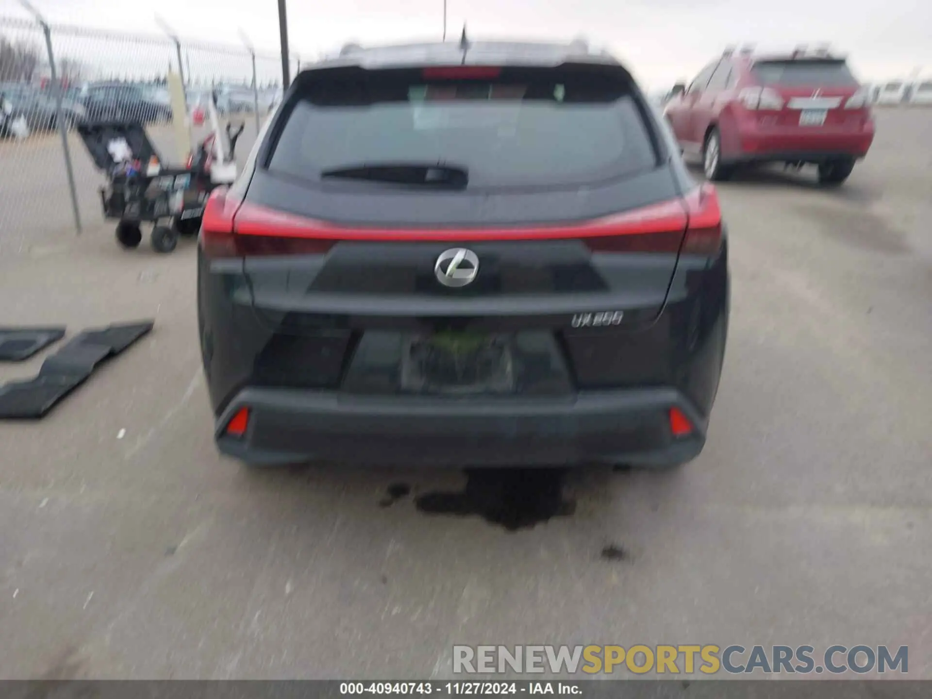 17 fotografías del automóvil dañado JTHX3JBH3N2056023 LEXUS UX 200 2022