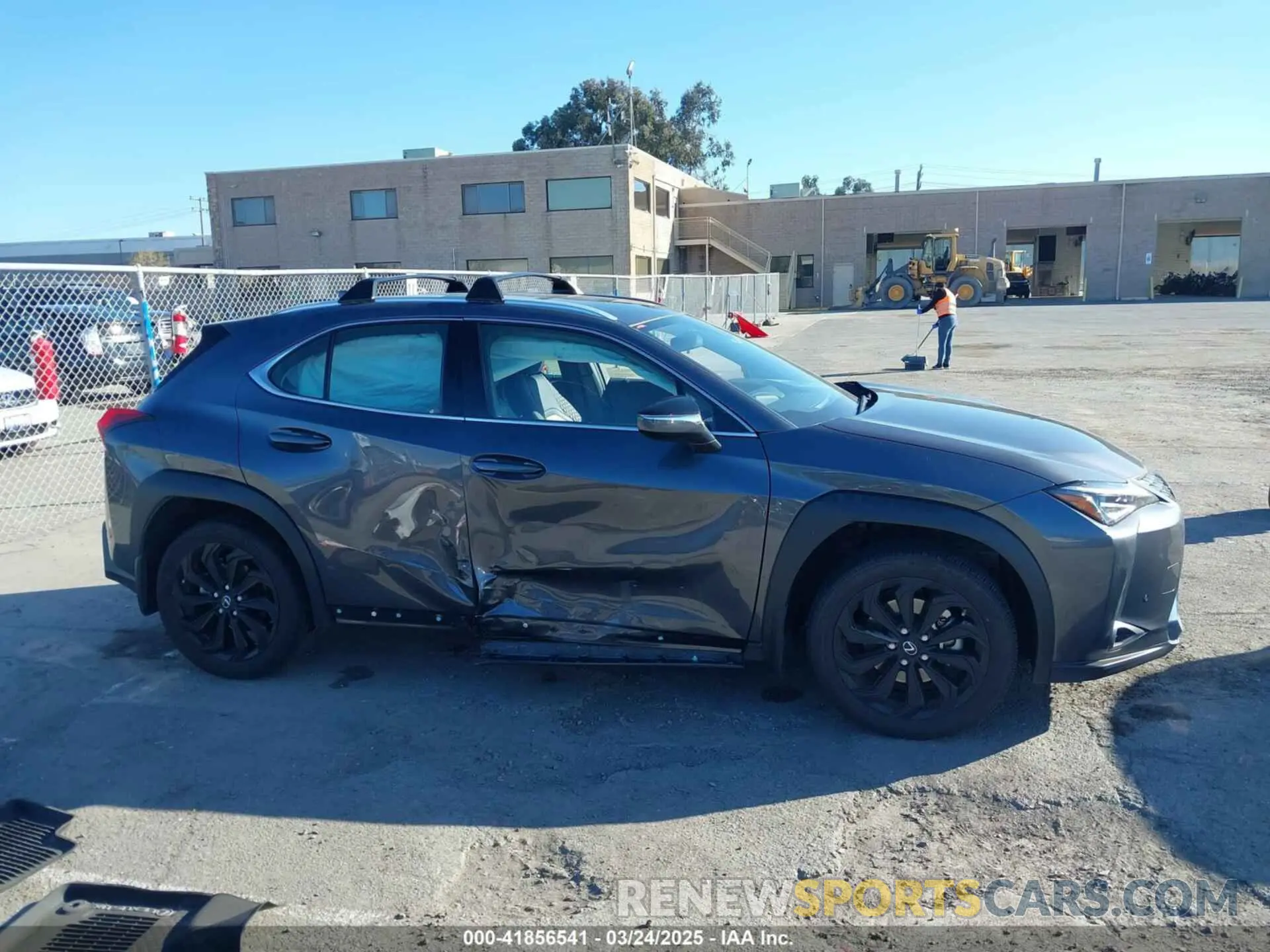 13 fotografías del automóvil dañado JTHX3JBH6N2056436 LEXUS UX 200 2022