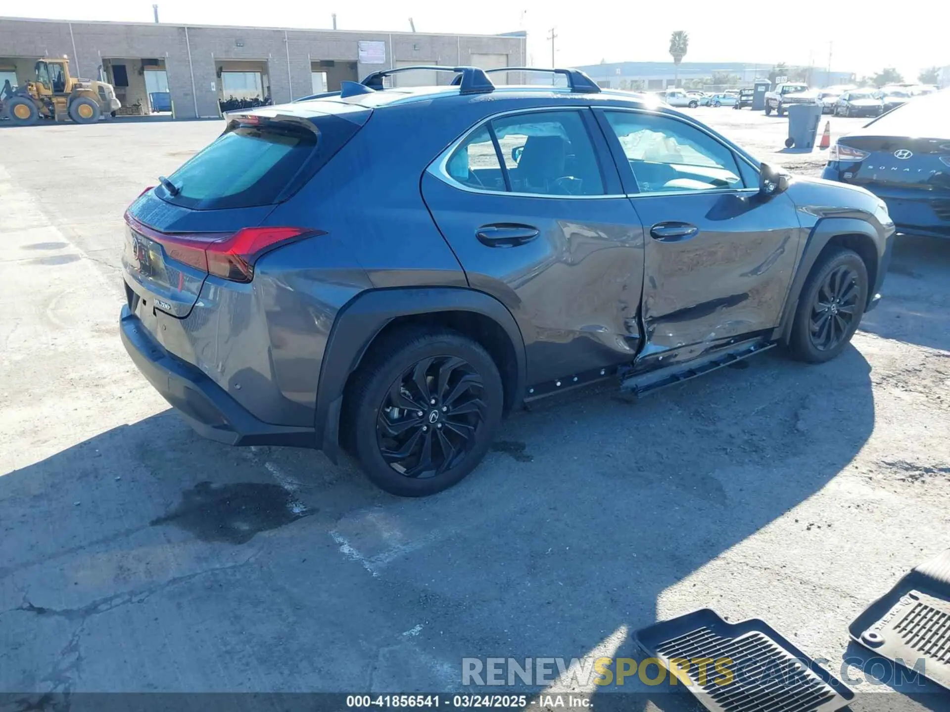 4 fotografías del automóvil dañado JTHX3JBH6N2056436 LEXUS UX 200 2022