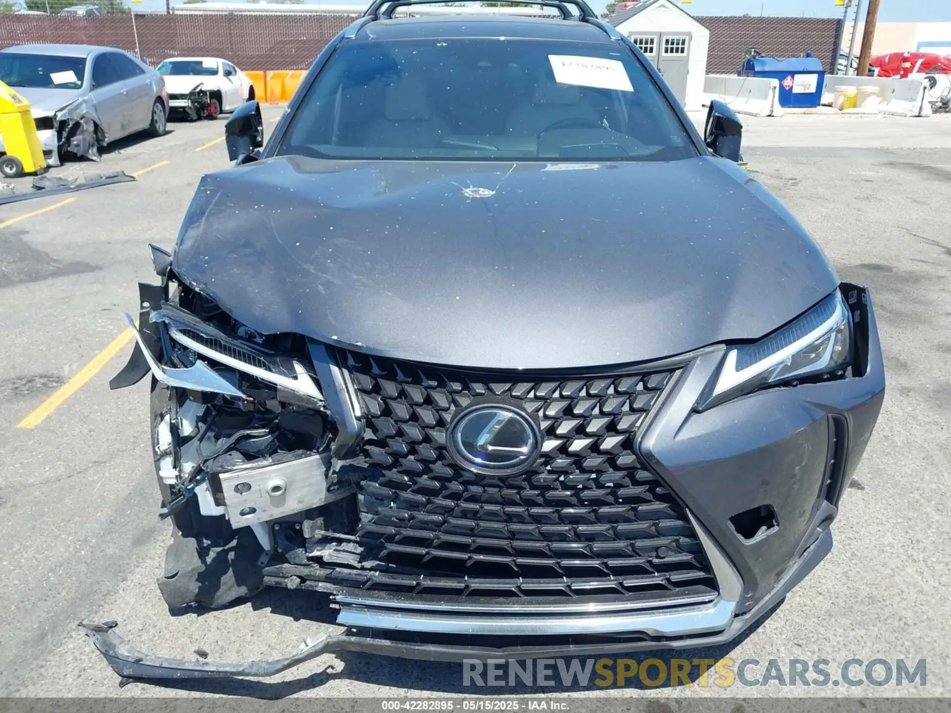 12 fotografías del automóvil dañado JTHX3JBH7N2055392 LEXUS UX 200 2022