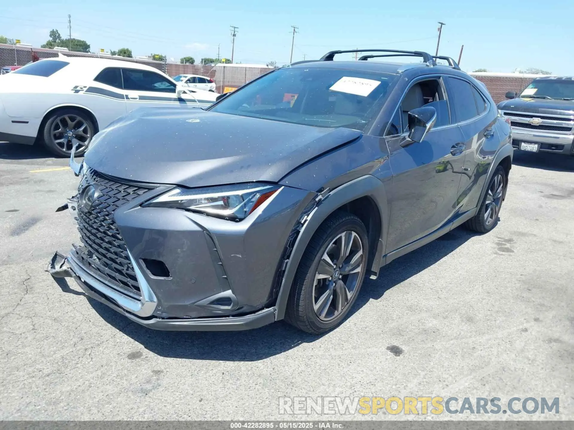 2 fotografías del automóvil dañado JTHX3JBH7N2055392 LEXUS UX 200 2022