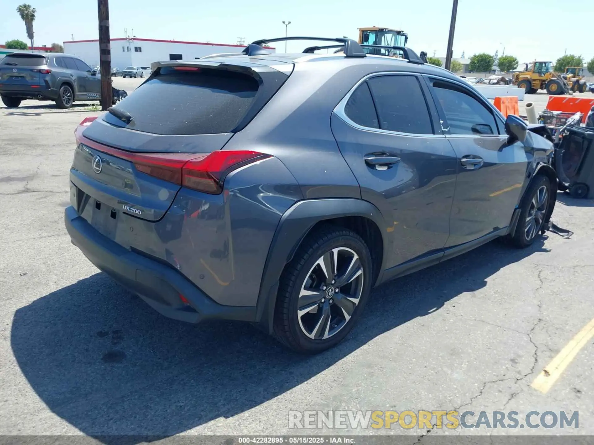 4 fotografías del automóvil dañado JTHX3JBH7N2055392 LEXUS UX 200 2022