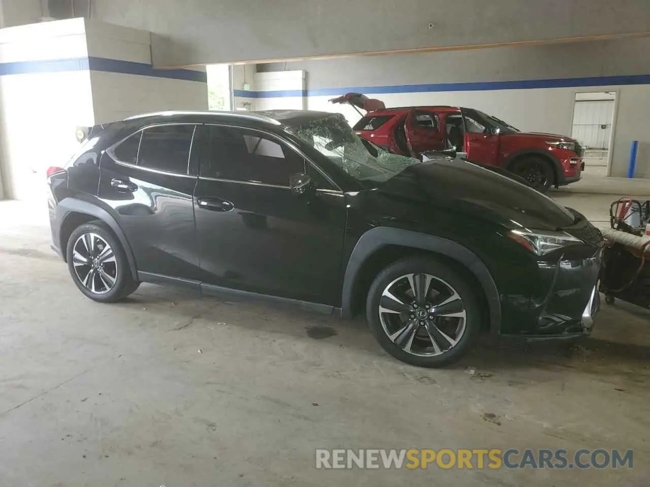 4 fotografías del automóvil dañado JTHX3JBH2N2050696 LEXUS UX 200 BAS 2022