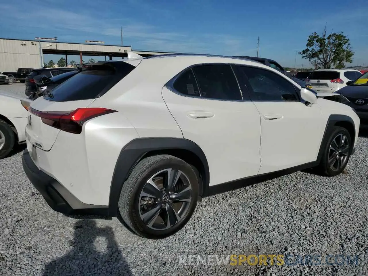 3 fotografías del automóvil dañado JTHX3JBH5N2048750 LEXUS UX 200 BAS 2022