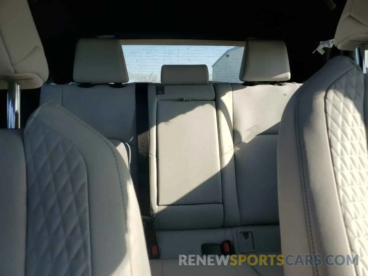10 fotografías del automóvil dañado JTHX3JBH6N2048210 LEXUS UX 200 BAS 2022