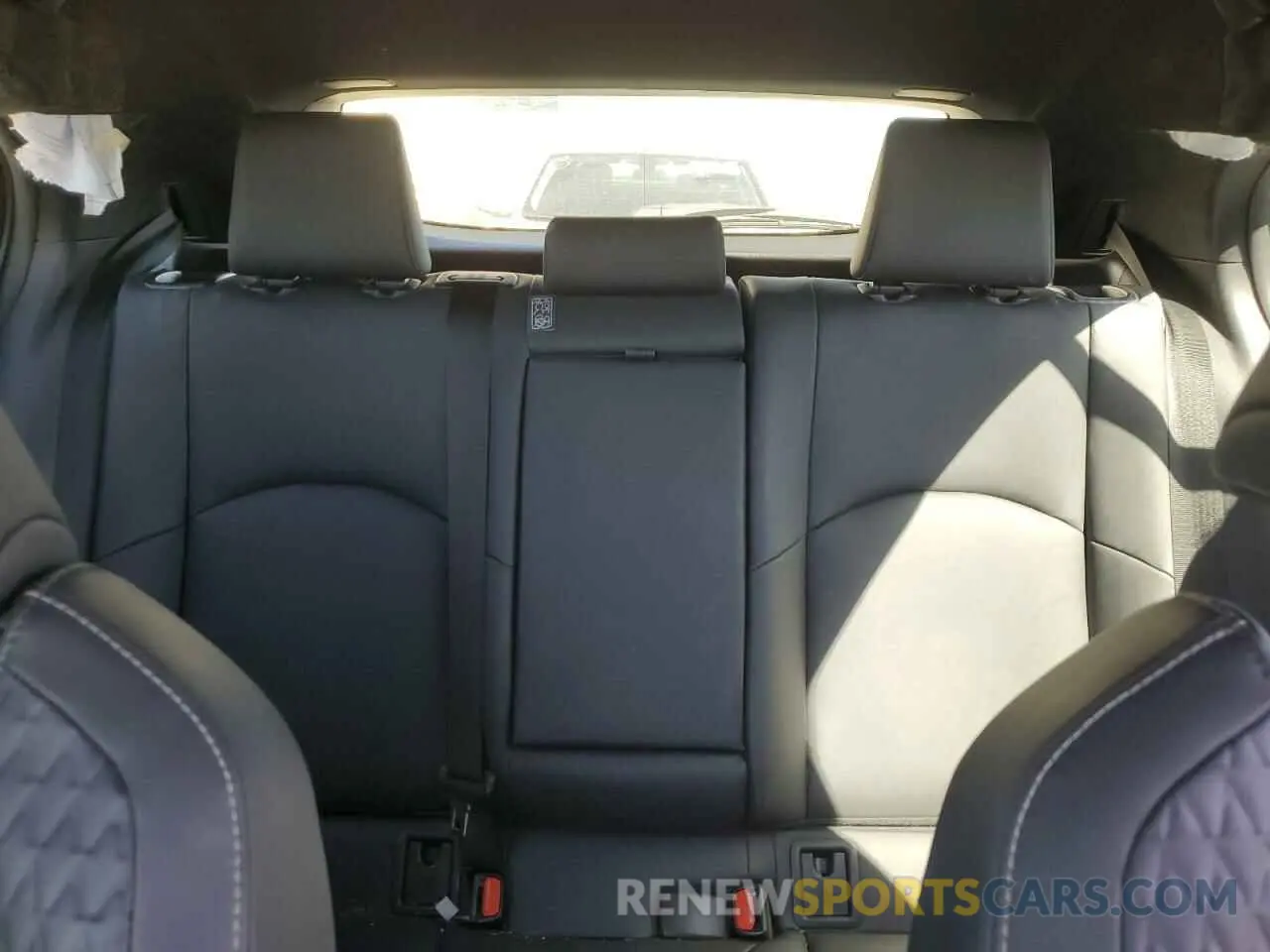 10 fotografías del automóvil dañado JTHX3JBH9N2052462 LEXUS UX 200 BAS 2022