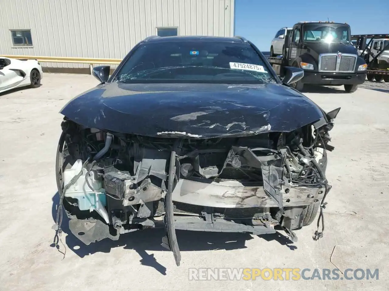 5 fotografías del automóvil dañado JTHX3JBH9N2052462 LEXUS UX 200 BAS 2022