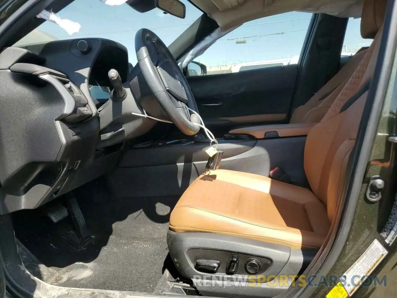 7 fotografías del automóvil dañado JTHX3JBH9N2053479 LEXUS UX 200 BAS 2022