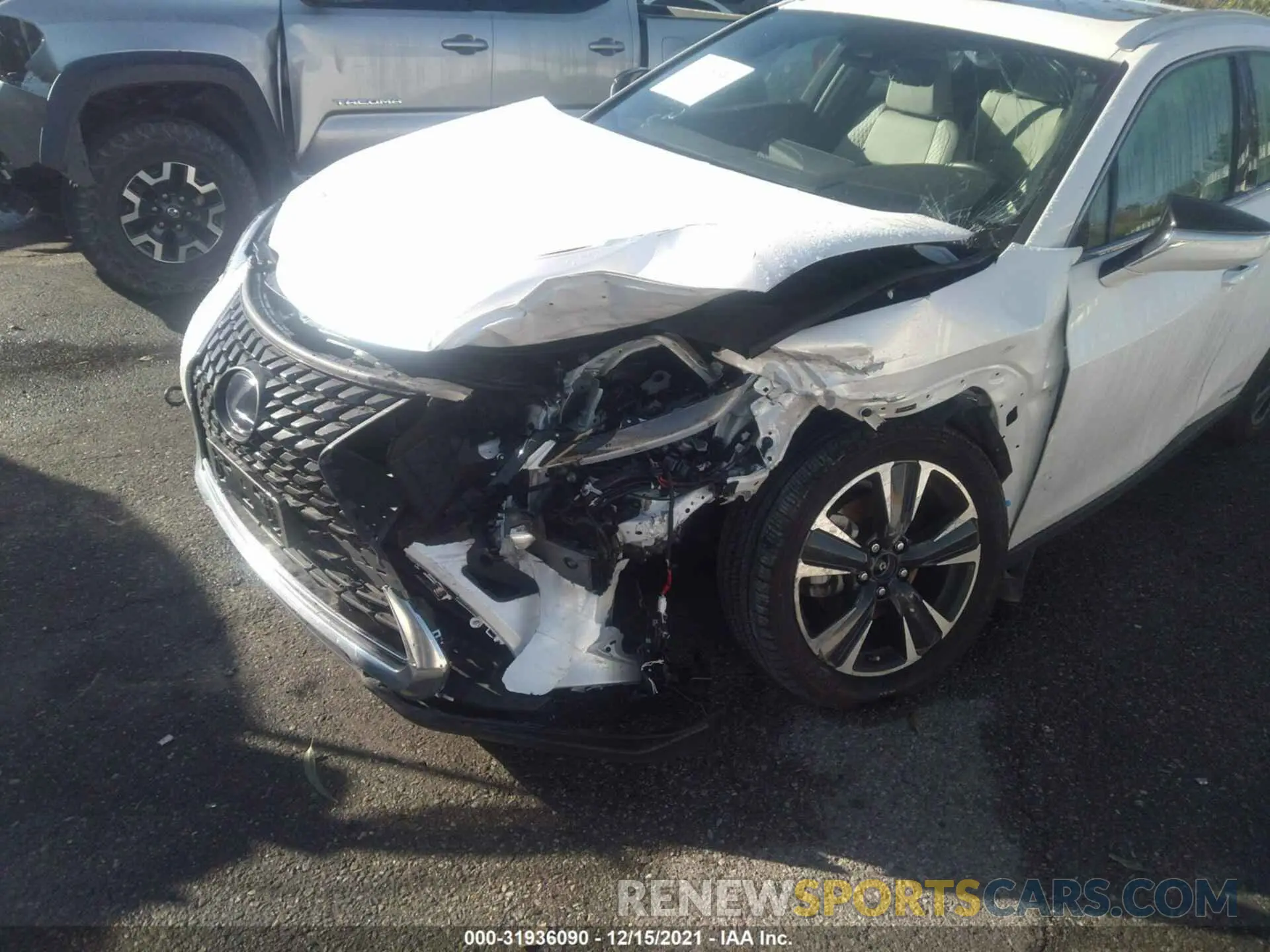 6 fotografías del automóvil dañado JTHU9JBHXK2017619 LEXUS UX 2019