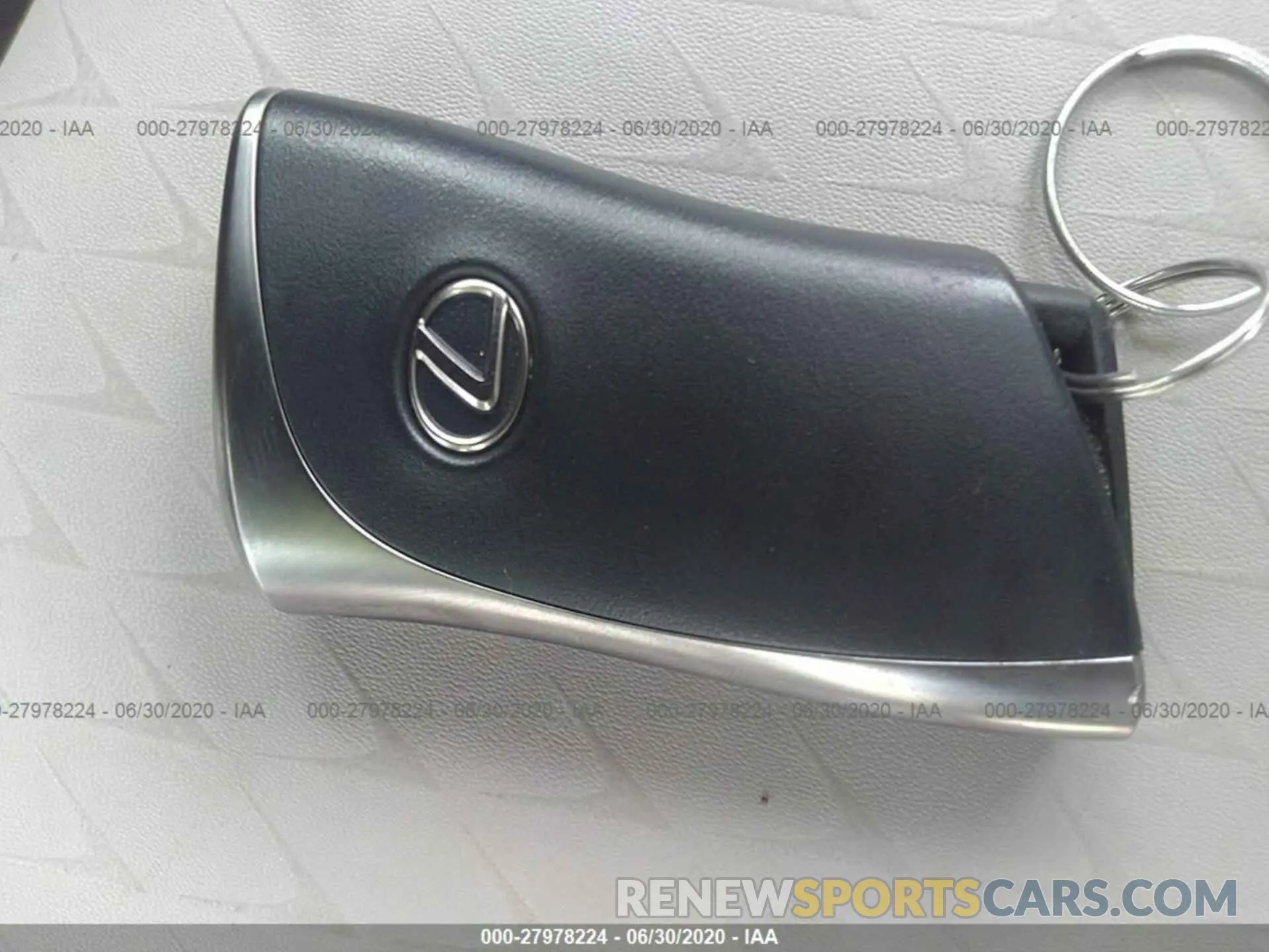 11 fotografías del automóvil dañado JTHY3JBH0K2004008 LEXUS UX 2019