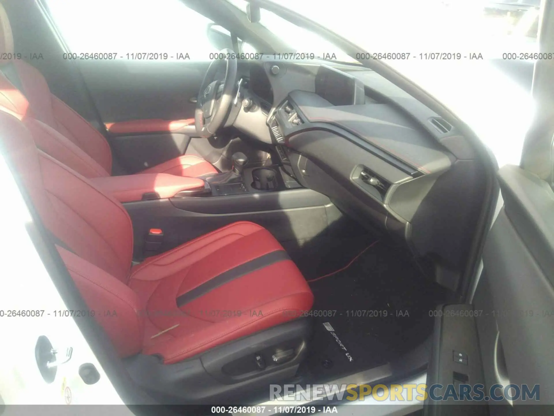 5 fotografías del automóvil dañado JTHY3JBH7K2006516 LEXUS UX 2019