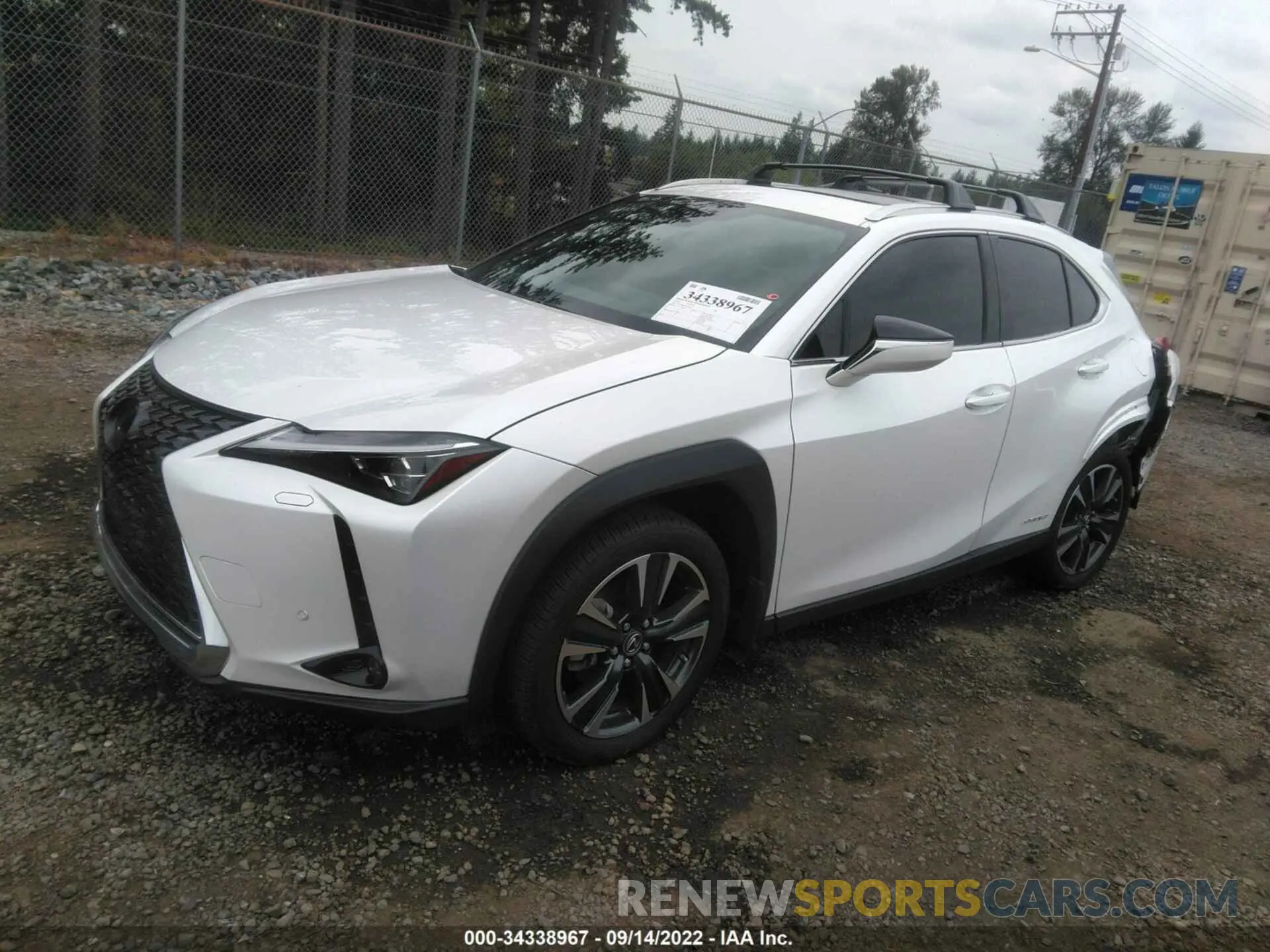 2 fotografías del automóvil dañado JTHL9JBH9L2036210 LEXUS UX 2020